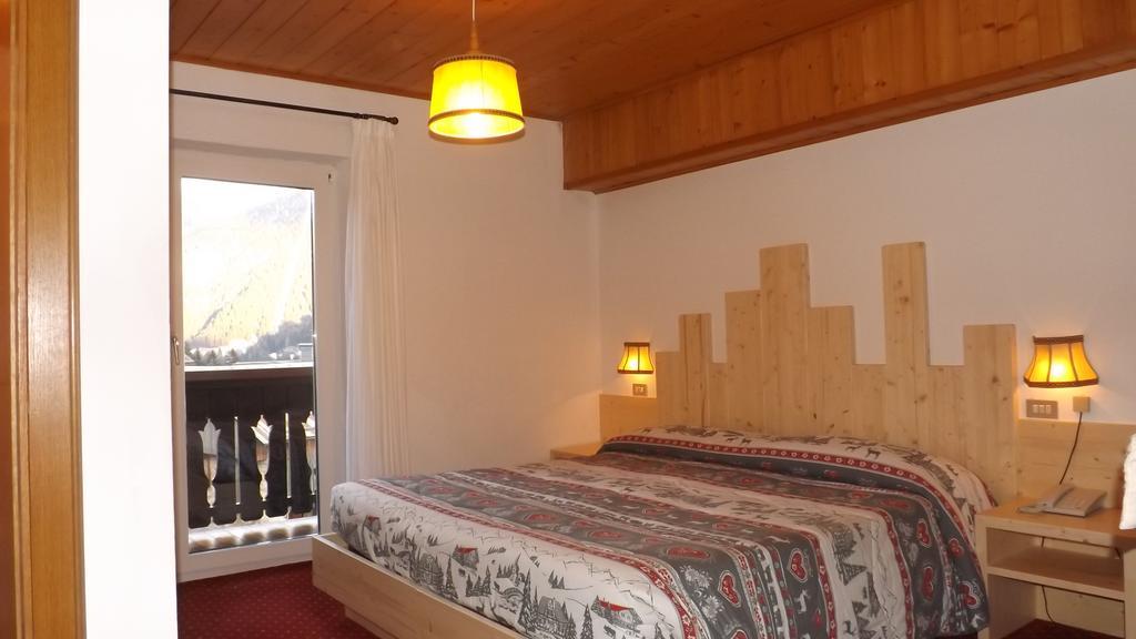 Hotel Vigo Vigo di Fassa Room photo