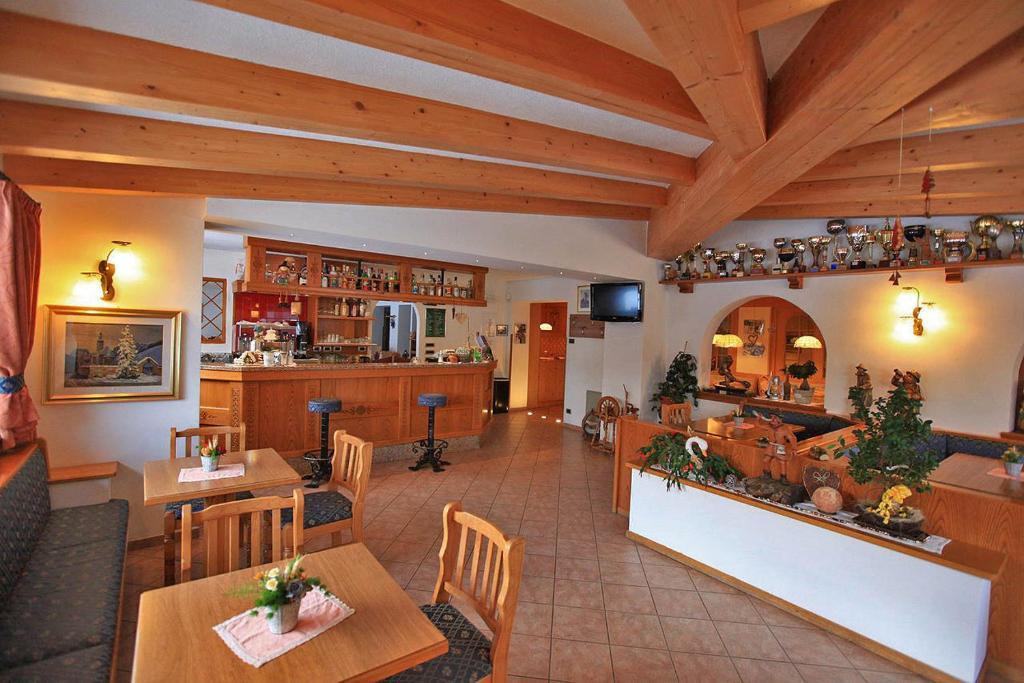 Hotel Vigo Vigo di Fassa Exterior photo