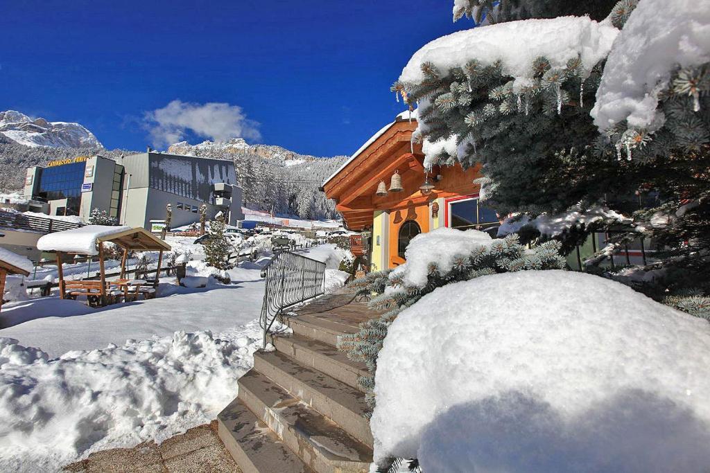 Hotel Vigo Vigo di Fassa Exterior photo